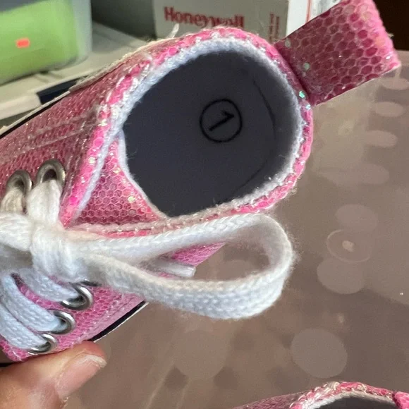 Baby pink glitter converse sneakers size 1 - Picture 5 of 5